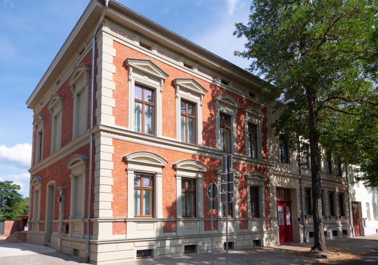 Liebknecht 13 Hotel Bernburg Exterior photo